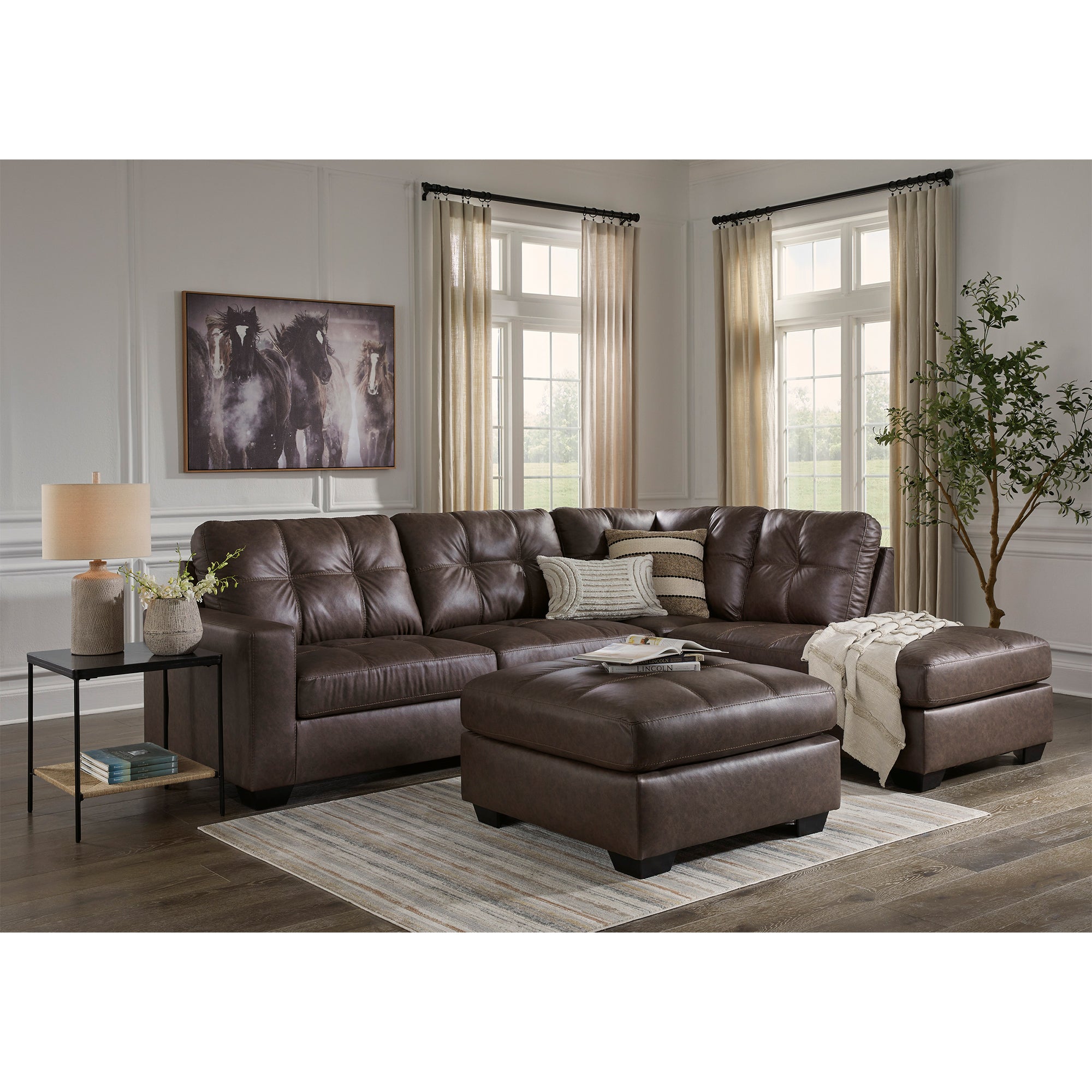 Barlin Mills 2-Piece Sectional with Chaise