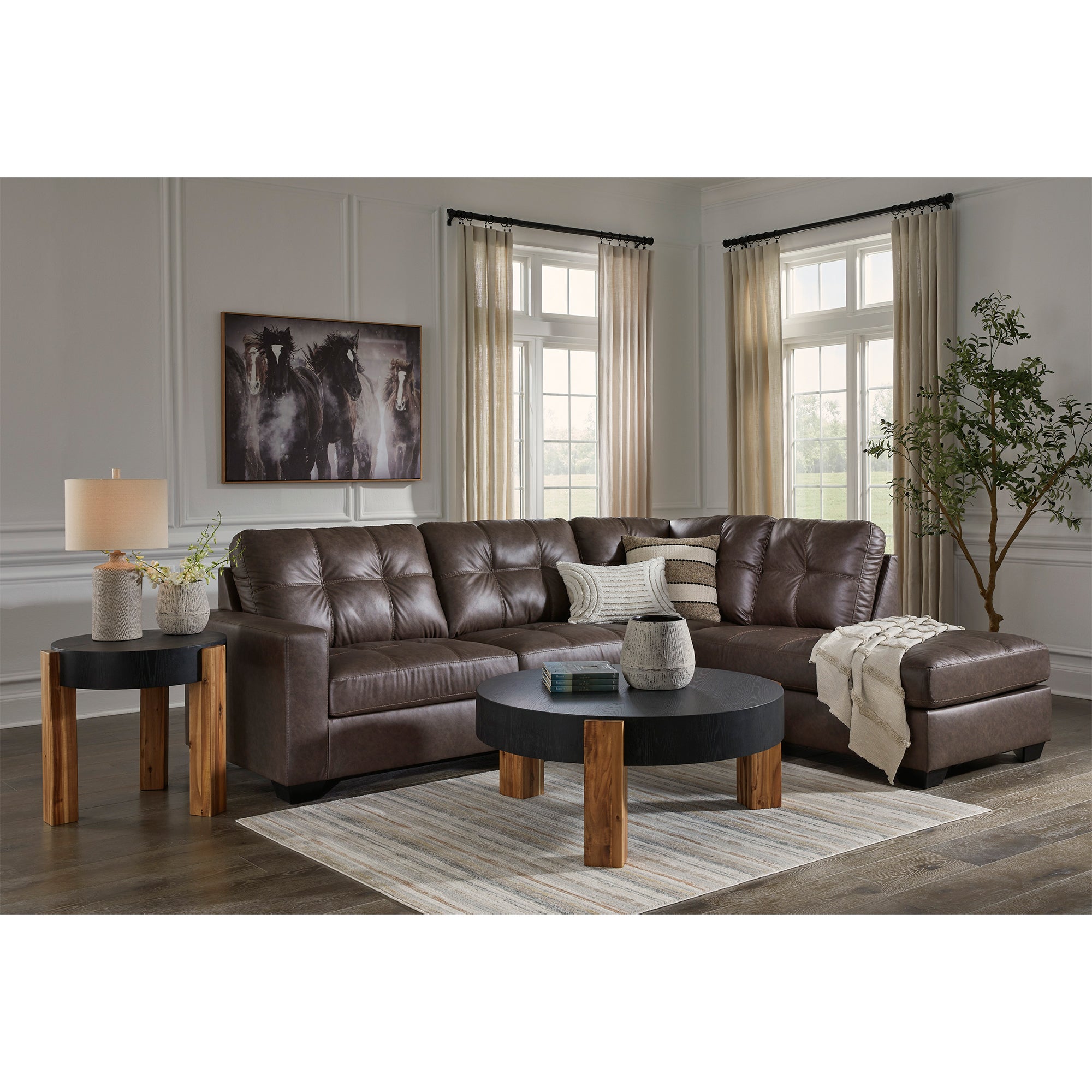 Barlin Mills 2-Piece Sectional with Chaise