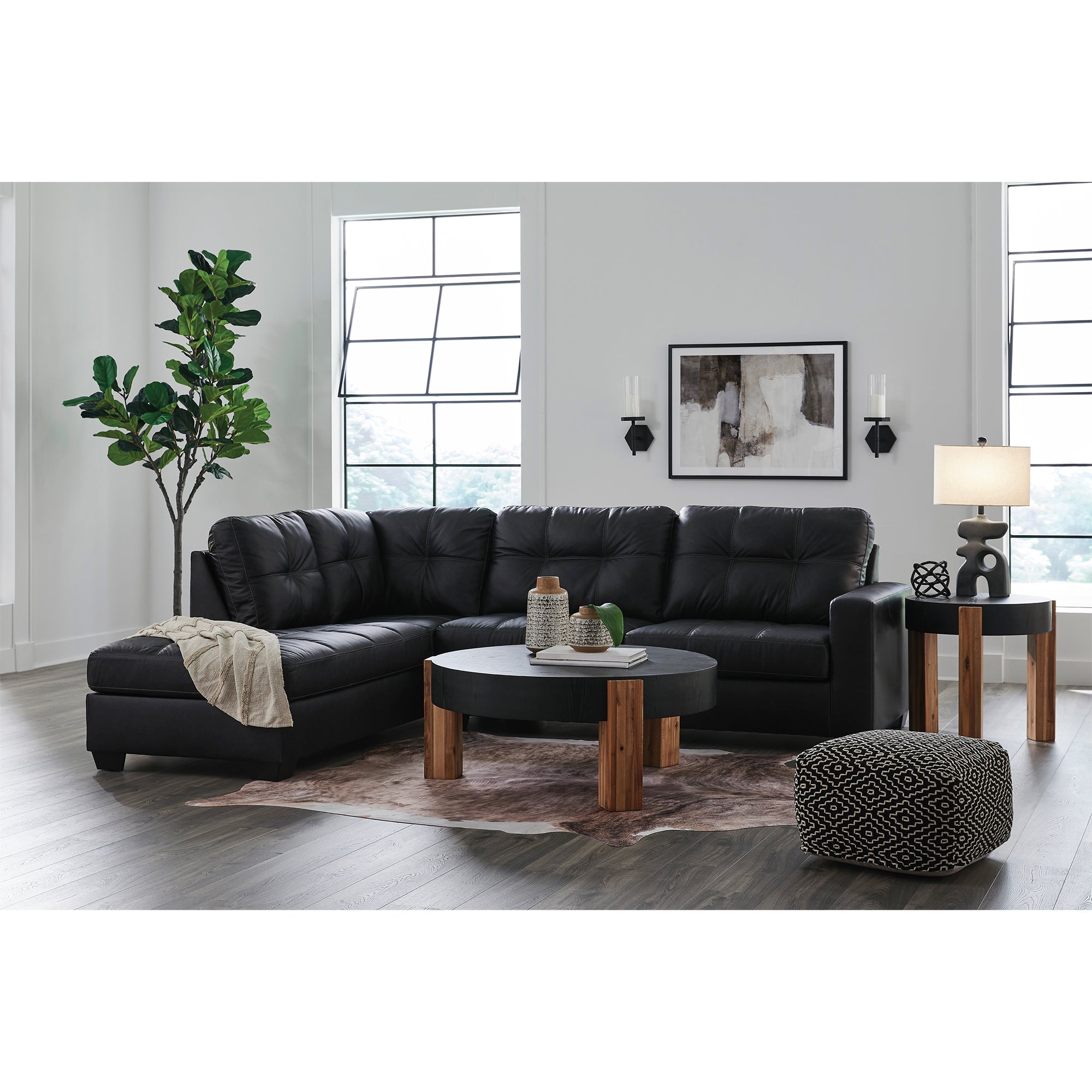 Barlin Mills 2-Piece Sectional with Chaise