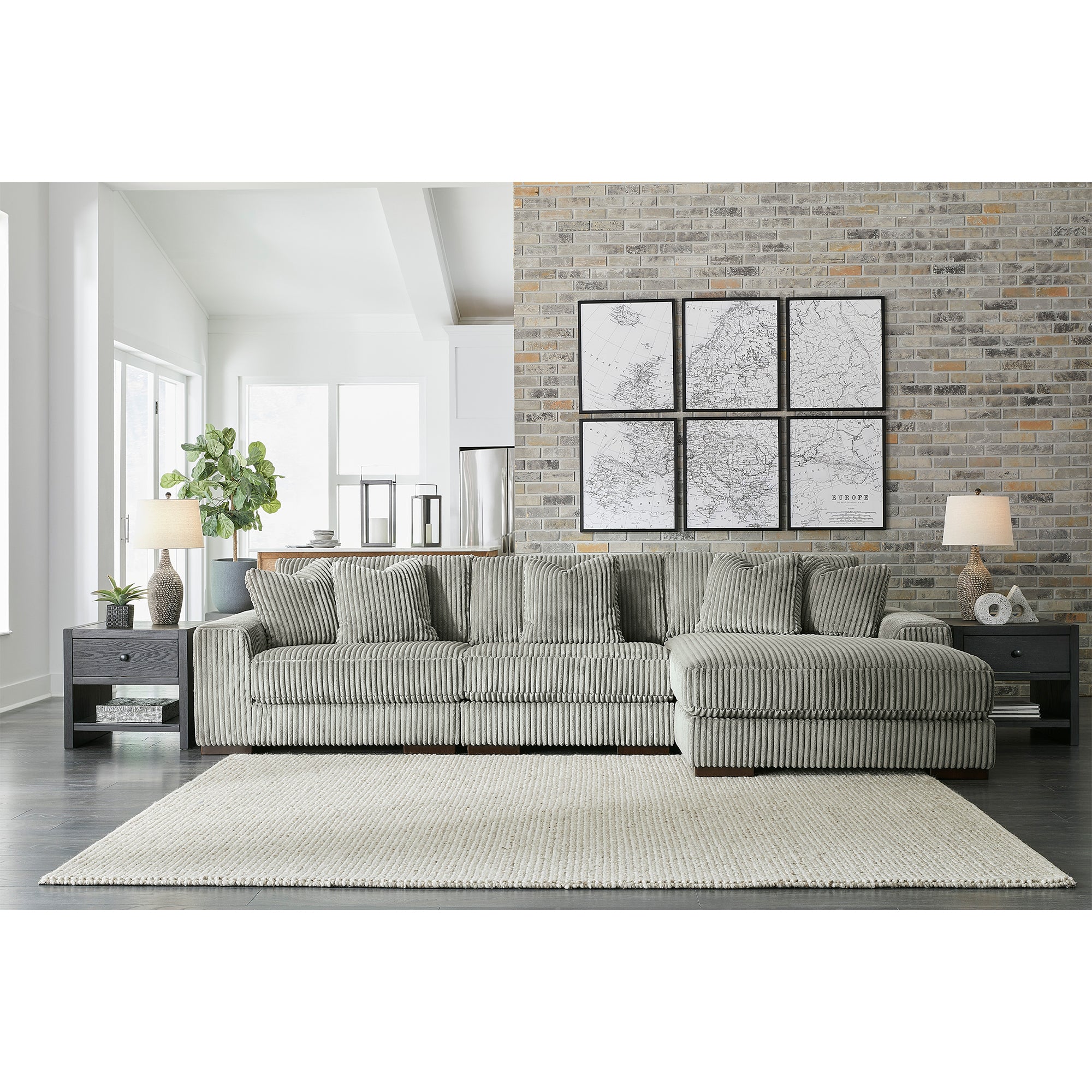 Lindyn 3-Piece Sectional with Chaise in Fog Color
