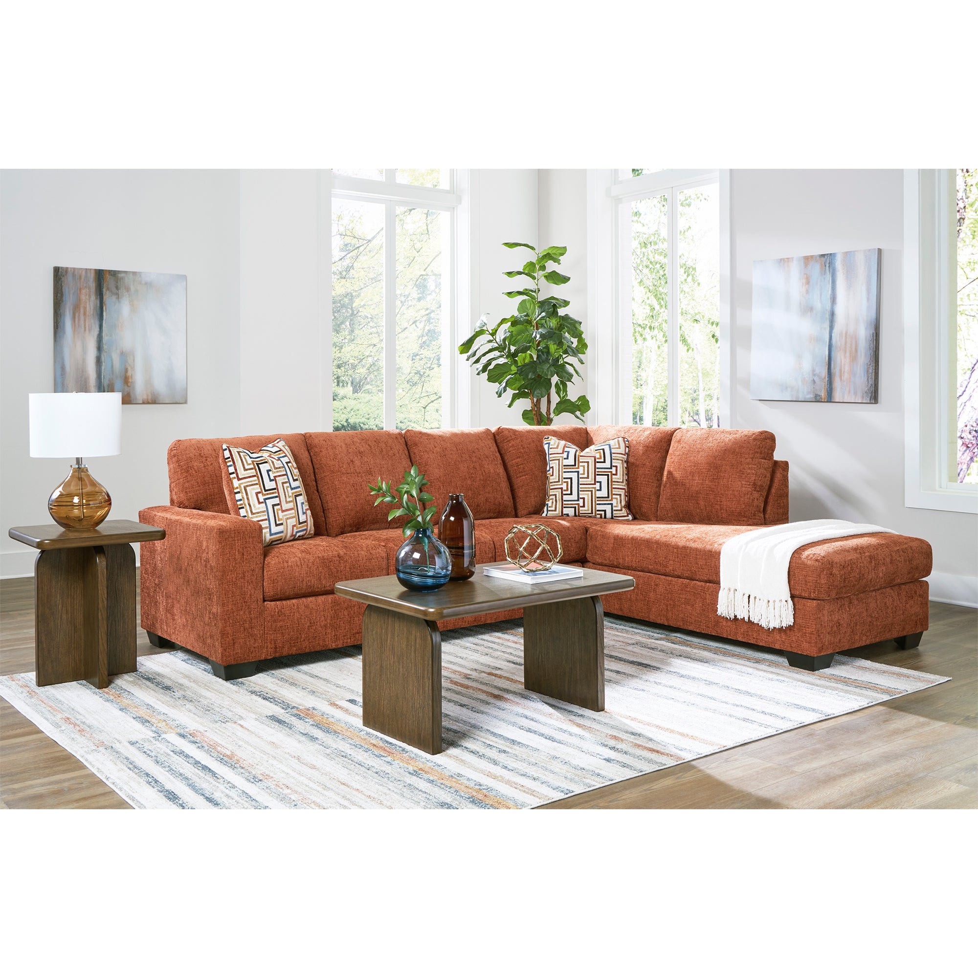 Aviemore 2-Piece Sectional with Chaise