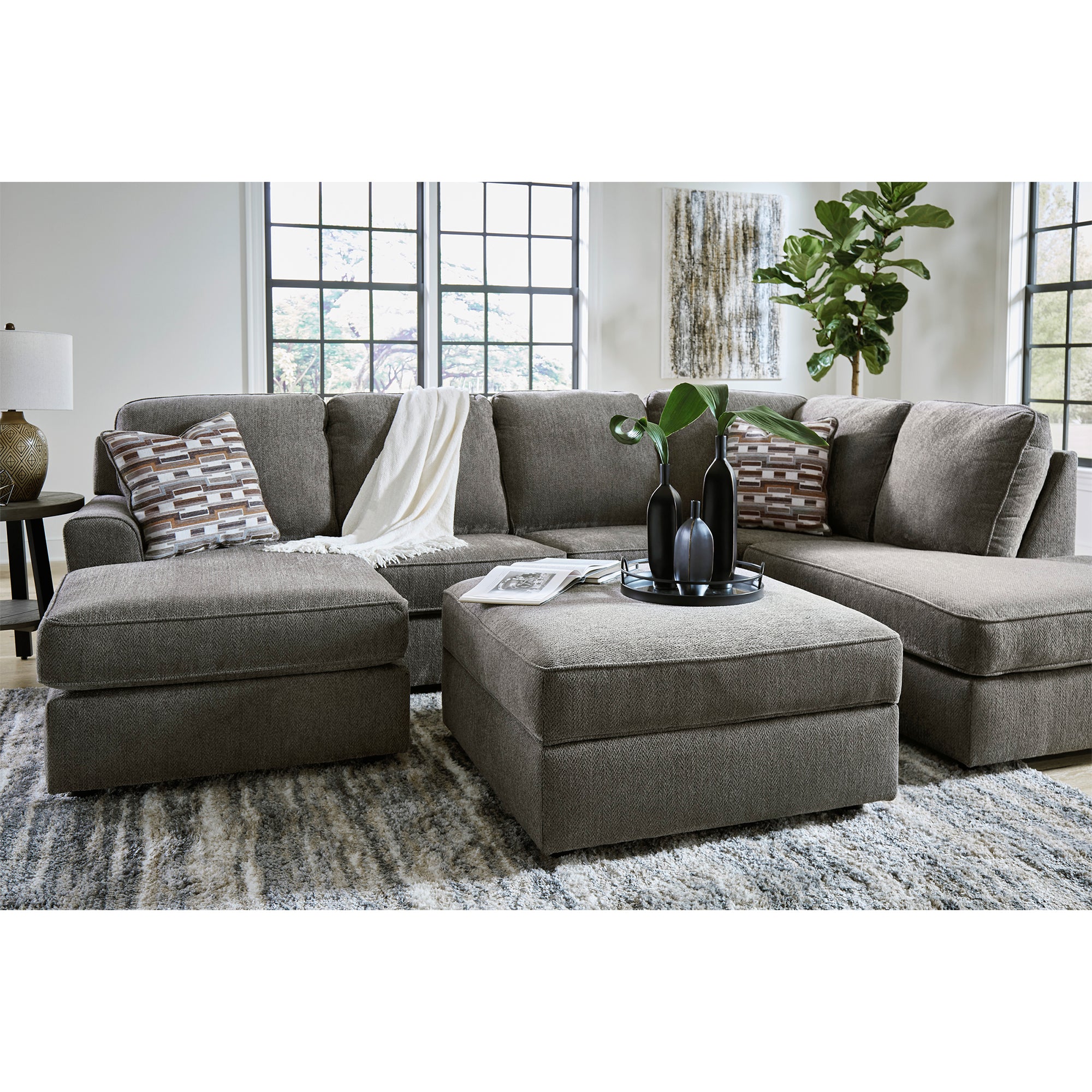 O'Phannon 2-Piece Sectional with Chaise in Putty Color