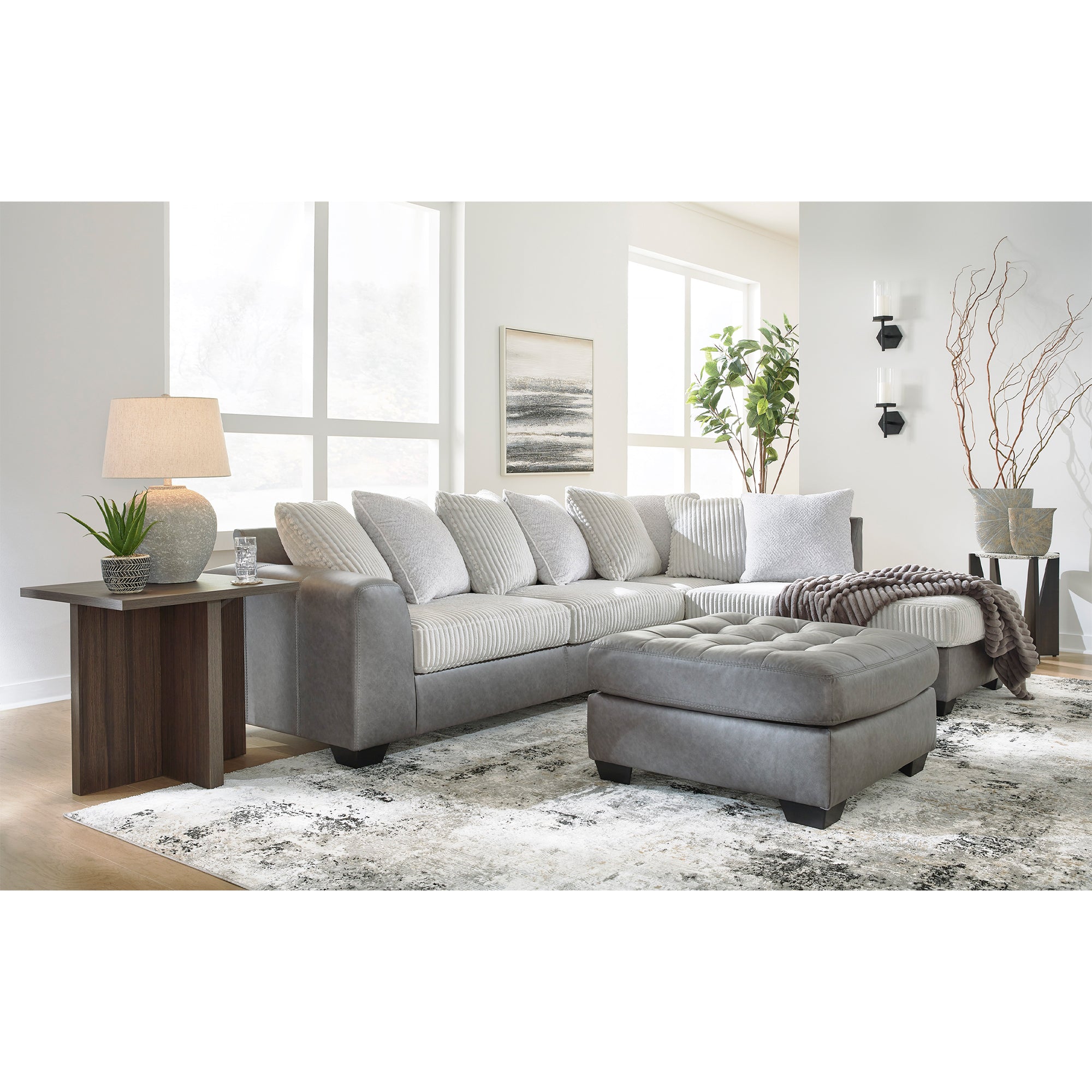 Clairette Court 2-Piece Sectional with Chaise