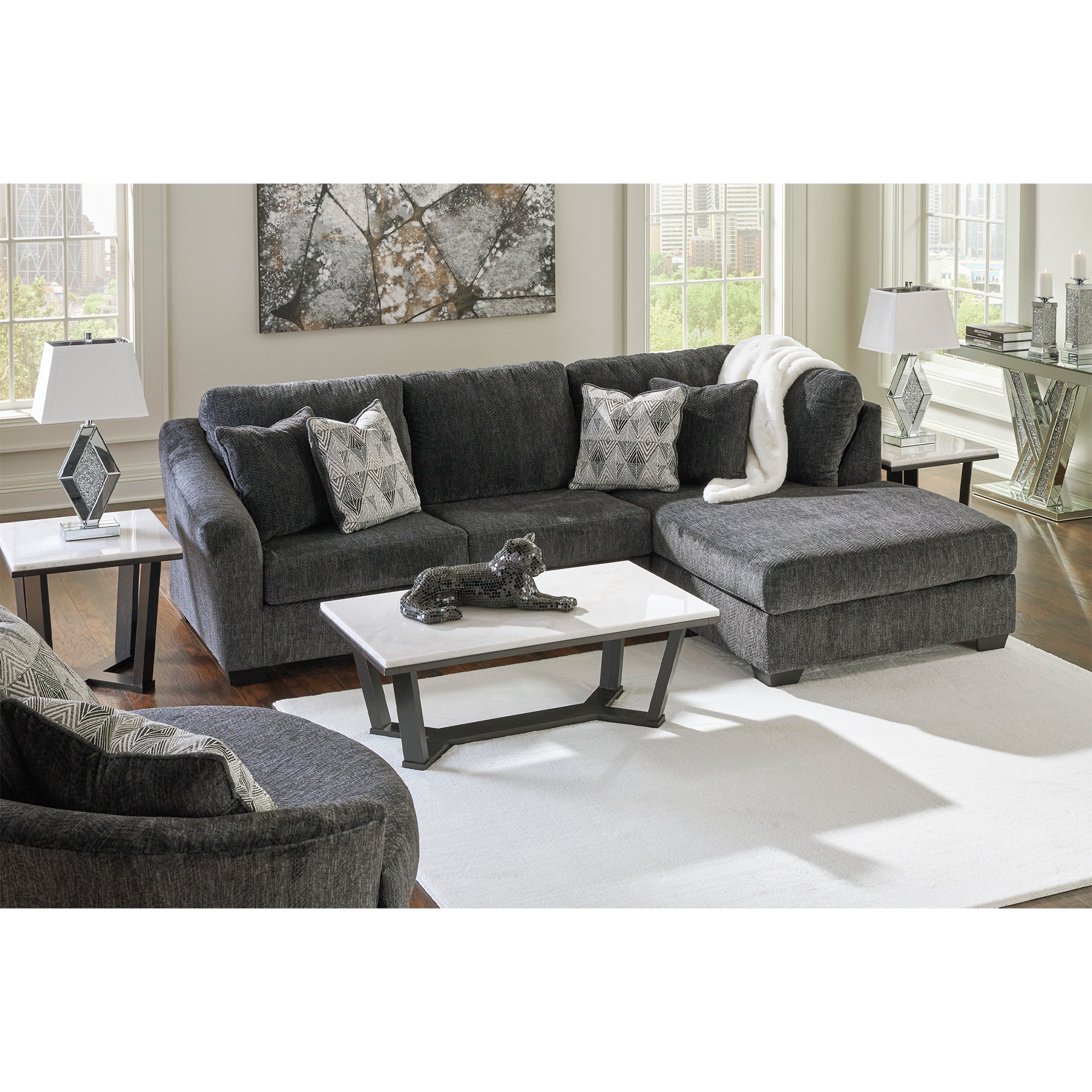 Biddeford 2-Piece Sectional with Chaise