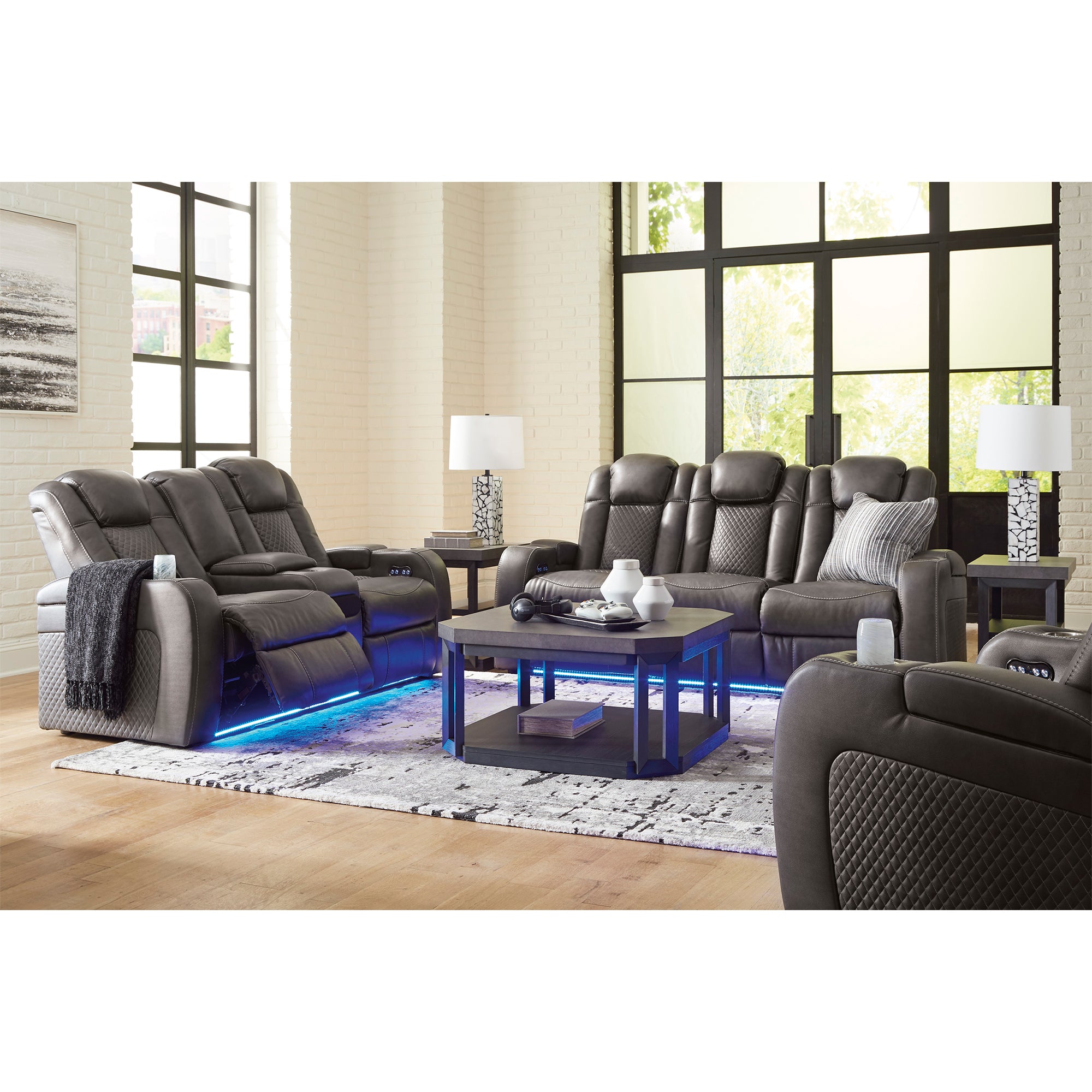 Fyne-Dyme Dual Power Reclining Sofa