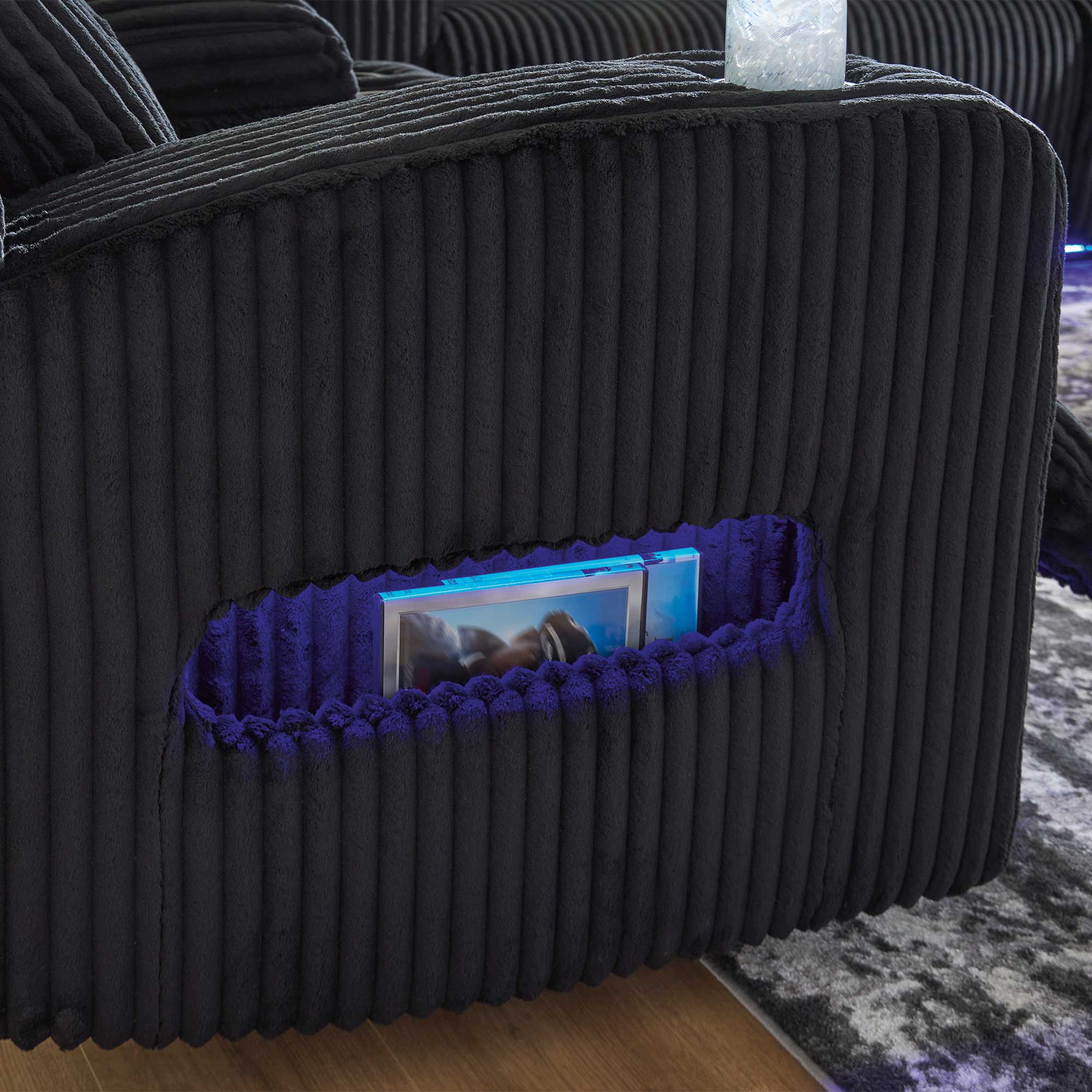 Forest Lake Dual Power Reclining Loveseat with Console