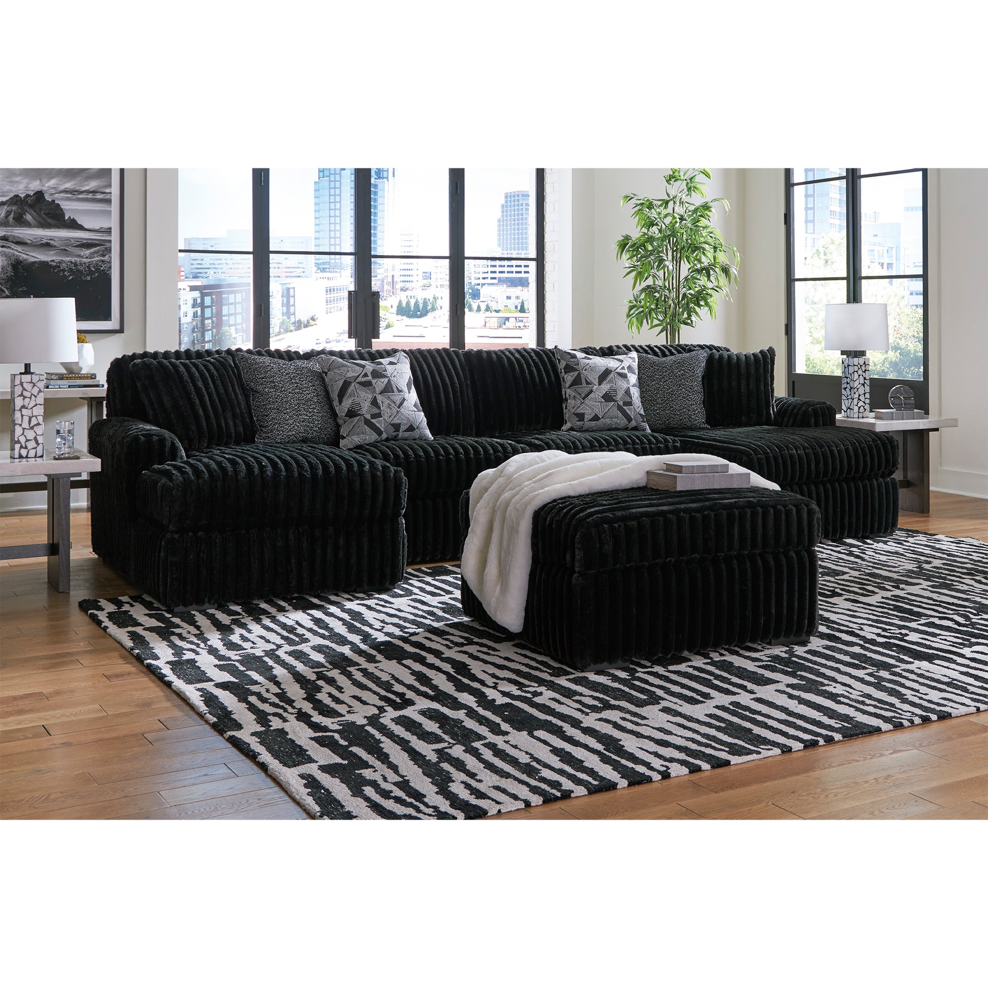 Midnight-Madness 3-Piece Sectional with Chaise