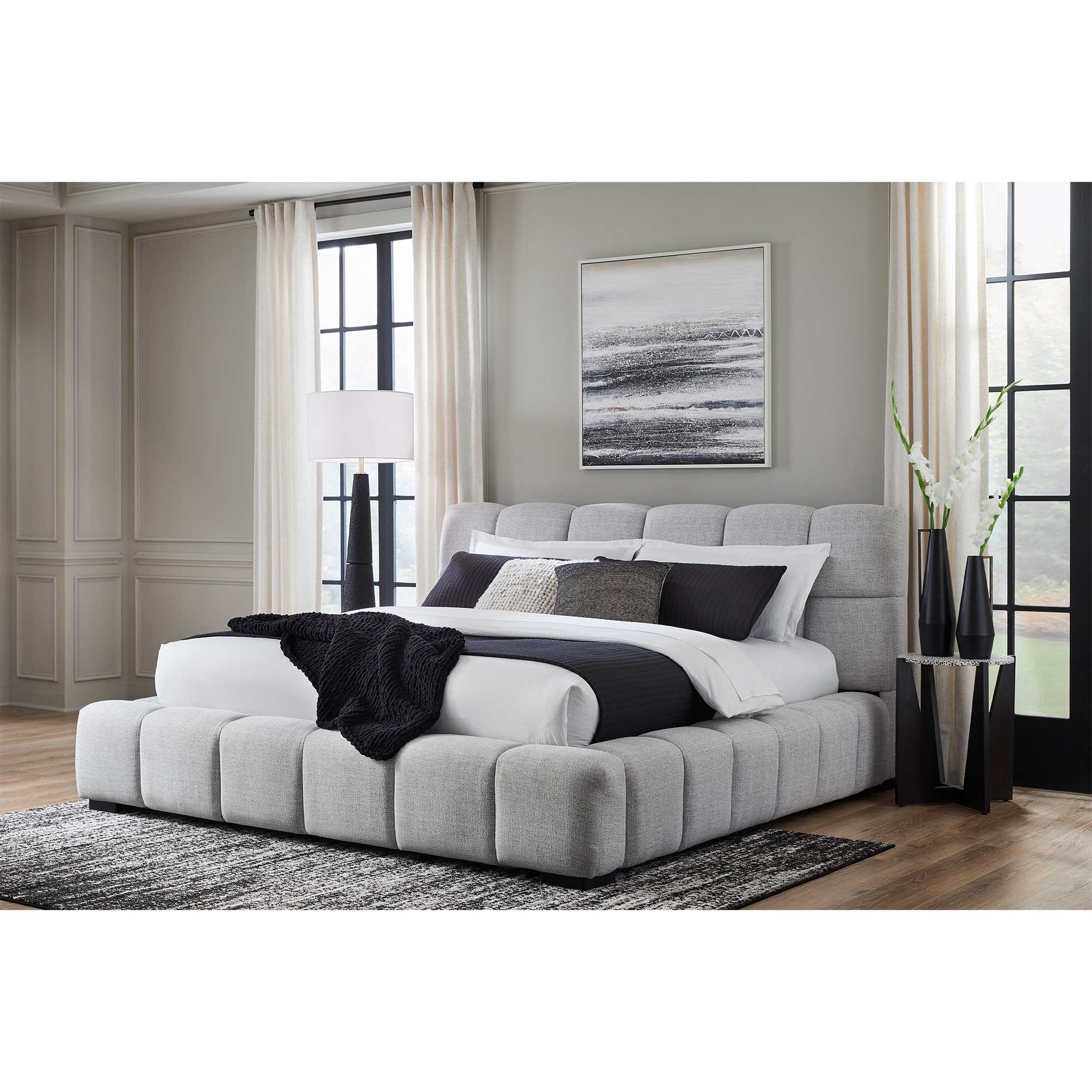 Grendusk Queen Upholstered Bed