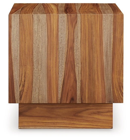 Dressonni End Table - Brown