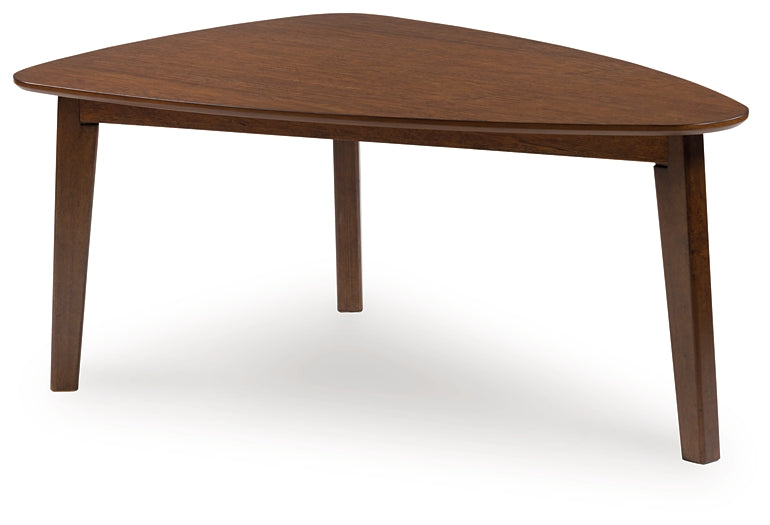 Lyncott 3-Piece Table Set - Brown