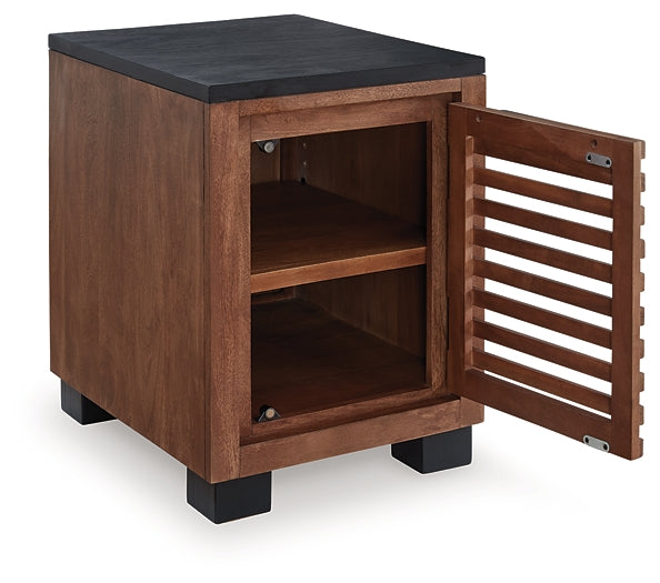Kallari Chairside End Table - Warm Brown/Black