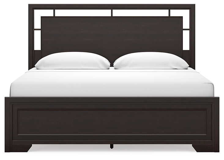 Covetown King Panel Bed with Mirrored Dresser and Nightstand