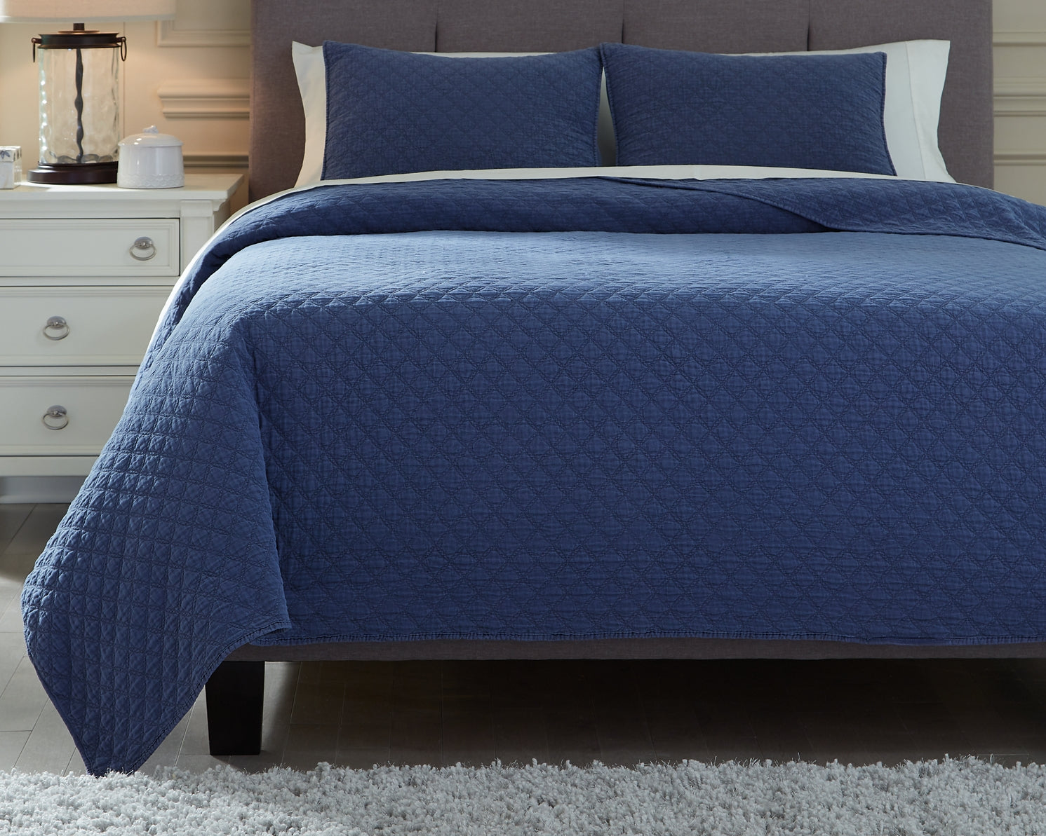 Ryter Queen/Full Coverlet Set