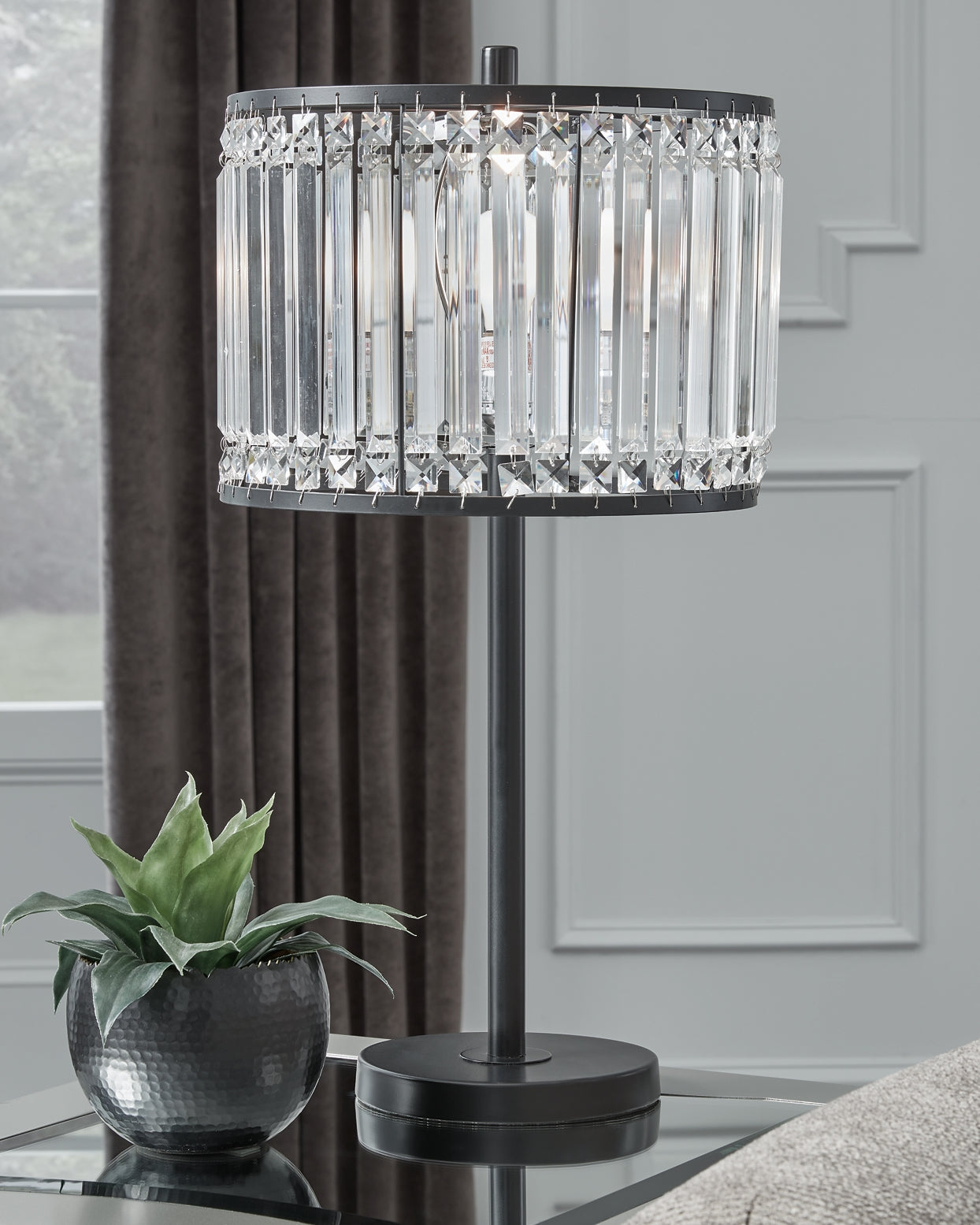 Gracella Metal Table Lamp