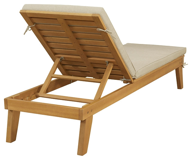 Byron Bay Chaise Lounge with Cushion