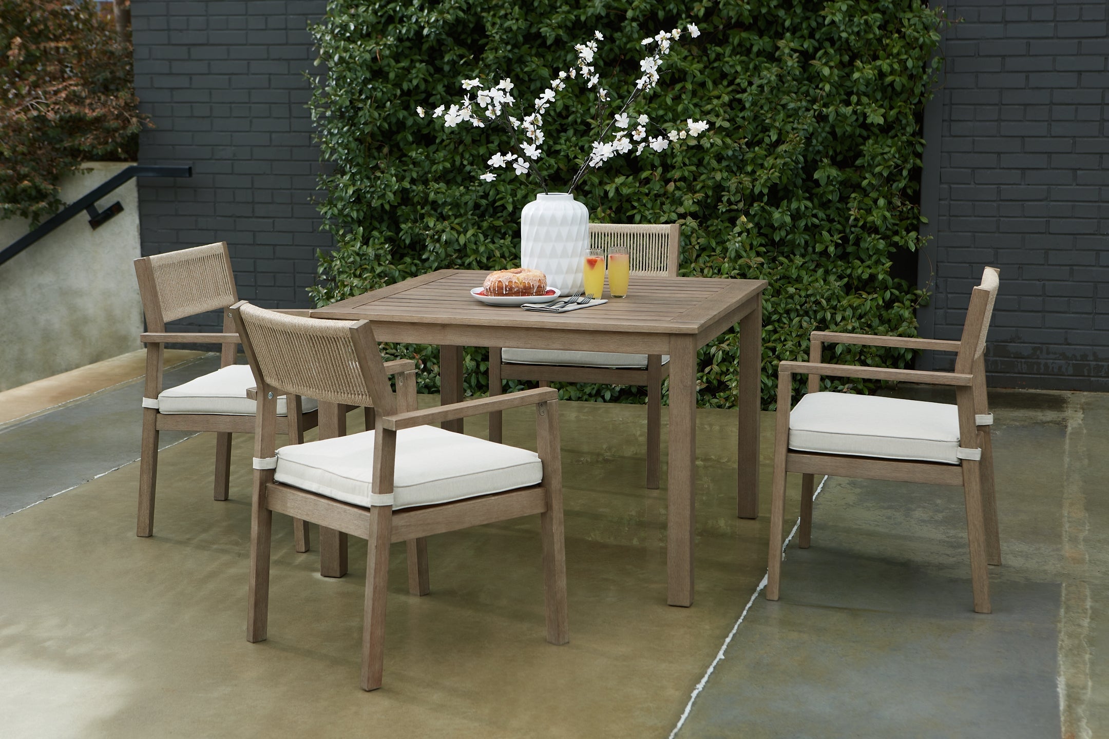 Aria Plains Outdoor Dining Table and 4 Chairs