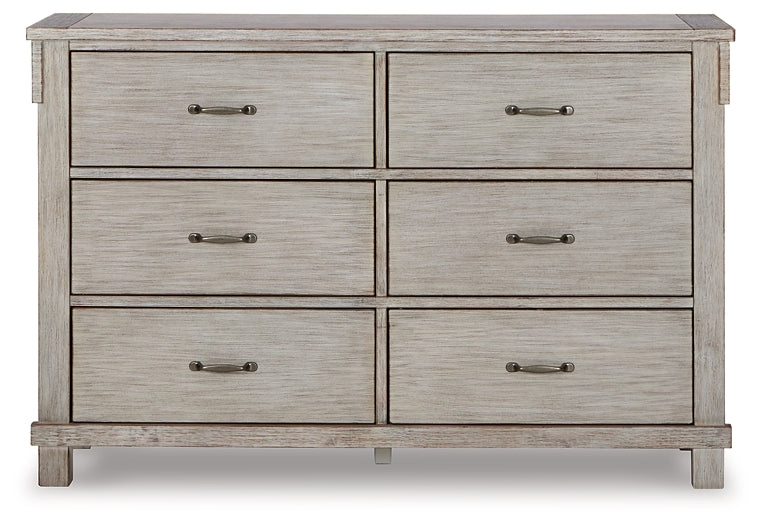 Hollentown Dresser