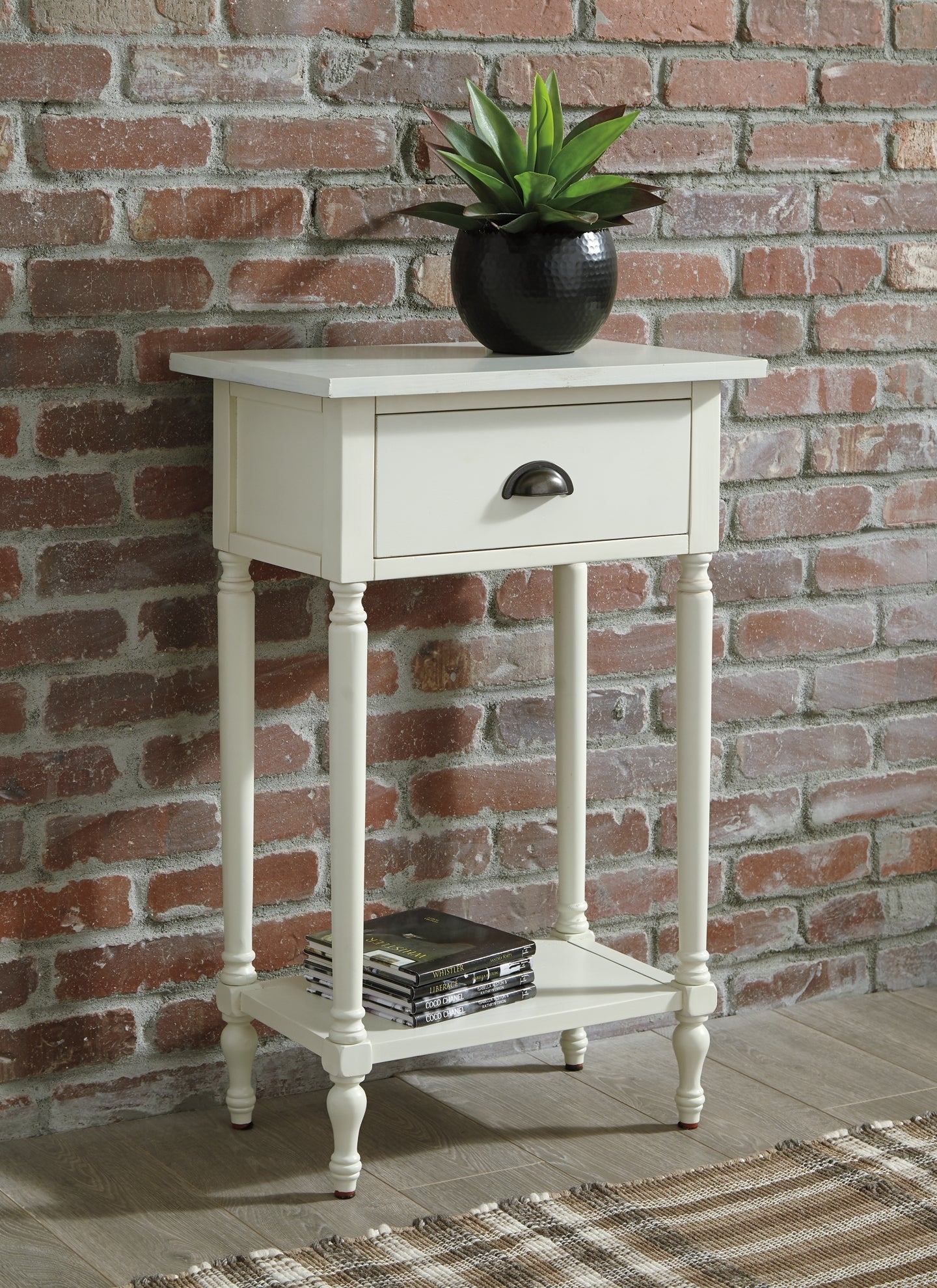 Juinville Accent Table