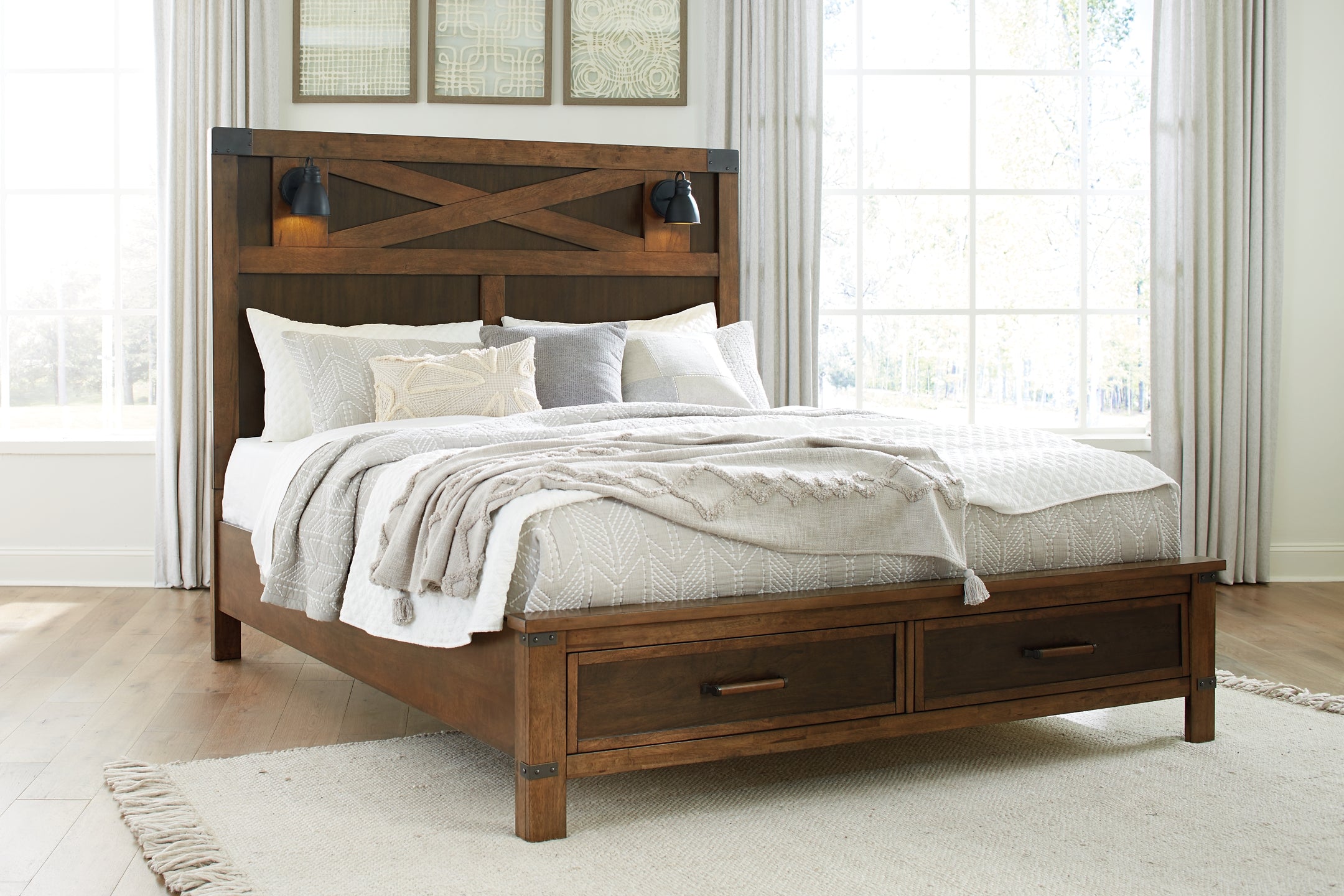 Wyattfield King Panel Bed with Mirrored Dresser and 2 Nightstands