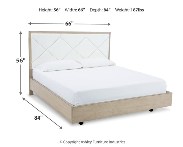 Wendora Queen Upholstered Bed with Mirrored Dresser