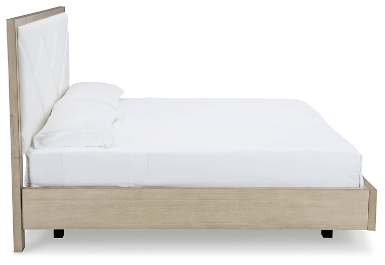 Wendora King Upholstered Bed with Dresser