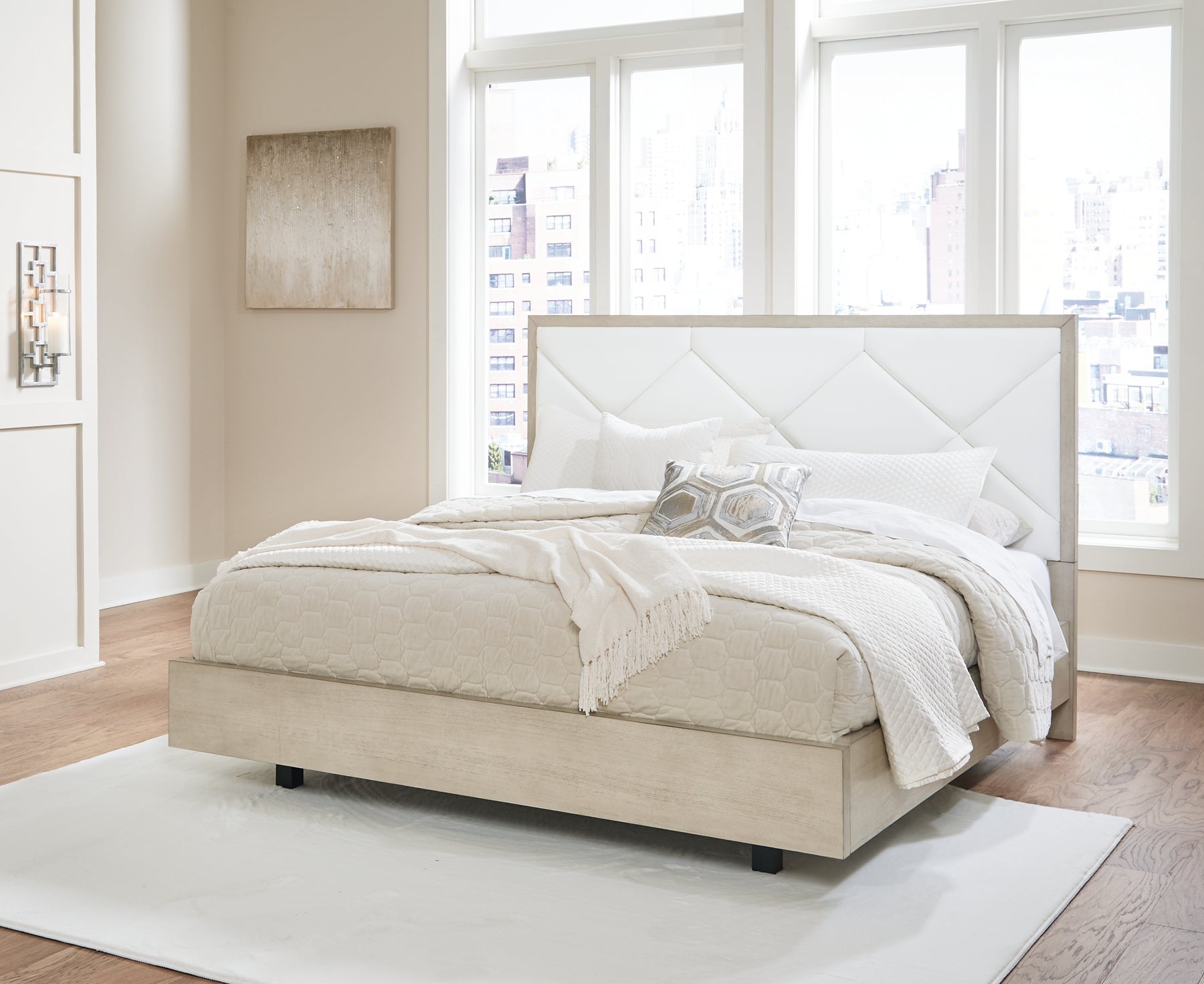 Wendora King Upholstered Bed with Dresser